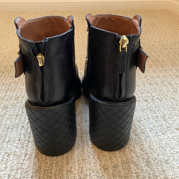 BCBG black quilted heeled booties size 37 - Picture 3 of 4
